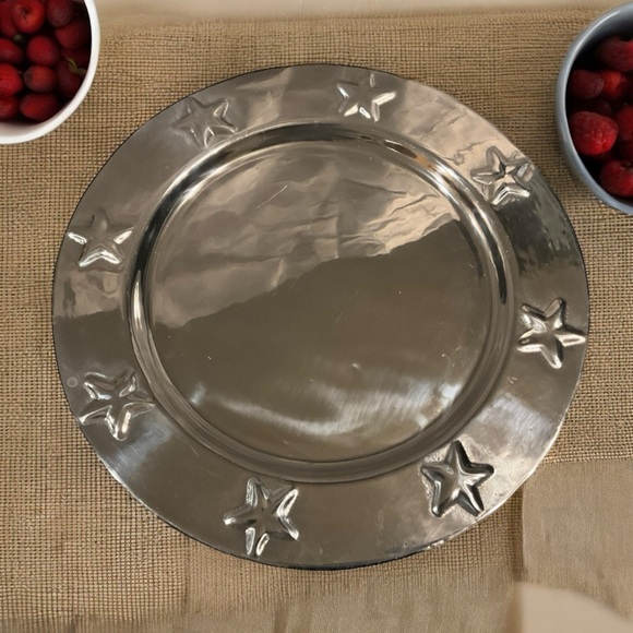 Large Serving Bowl & Set Of 4 Chargers Handcrafted In Mexico STAR Embellishment - Picture 11 of 11